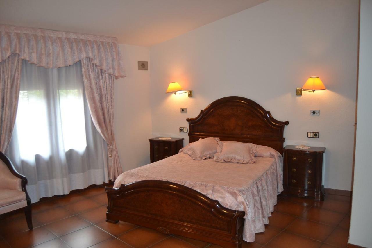 Casa Santo Tome Apartment โตเลโด ภายนอก รูปภาพ